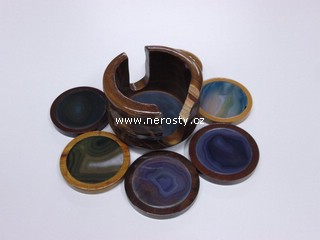 ach�t + podlo�ky pod sklenice