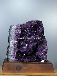 ametyst + drza + v podstavci