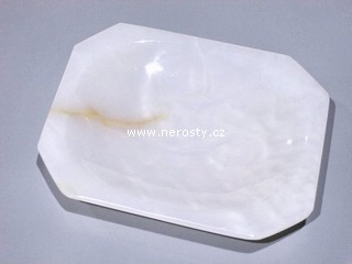 aragonit + hranat� tal��ek