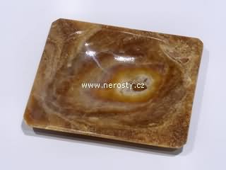 aragonit + hranat� tal��ek