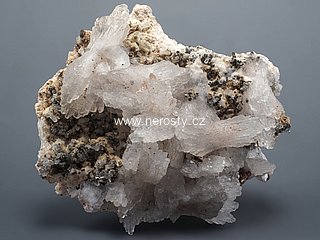 kalcit + dolomit + pyrit