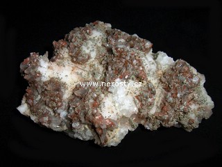 kalcit + pyrit