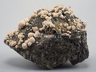 manganoan calcite, pyrite