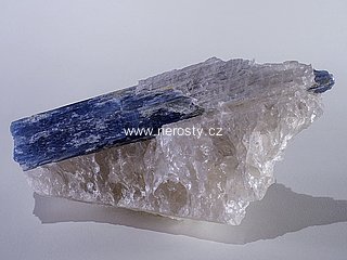 kyanit