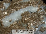 k�emen + kalcit + pyrit