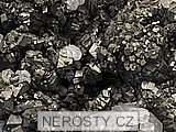 arzenopyrit + pyrit + kalcit