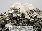 arzenopyrit + pyrit + kalcit