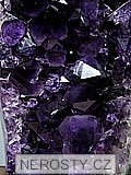 ametyst + dr�za + v podstavci