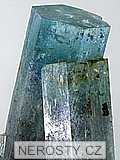 akvamarín, albit