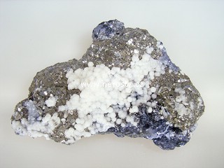 pyrit + manganokalcit + galenit