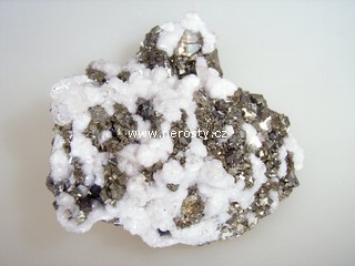 pyrit + manganokalcit + kalcit