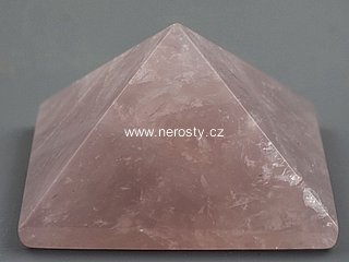 renn + pyramida